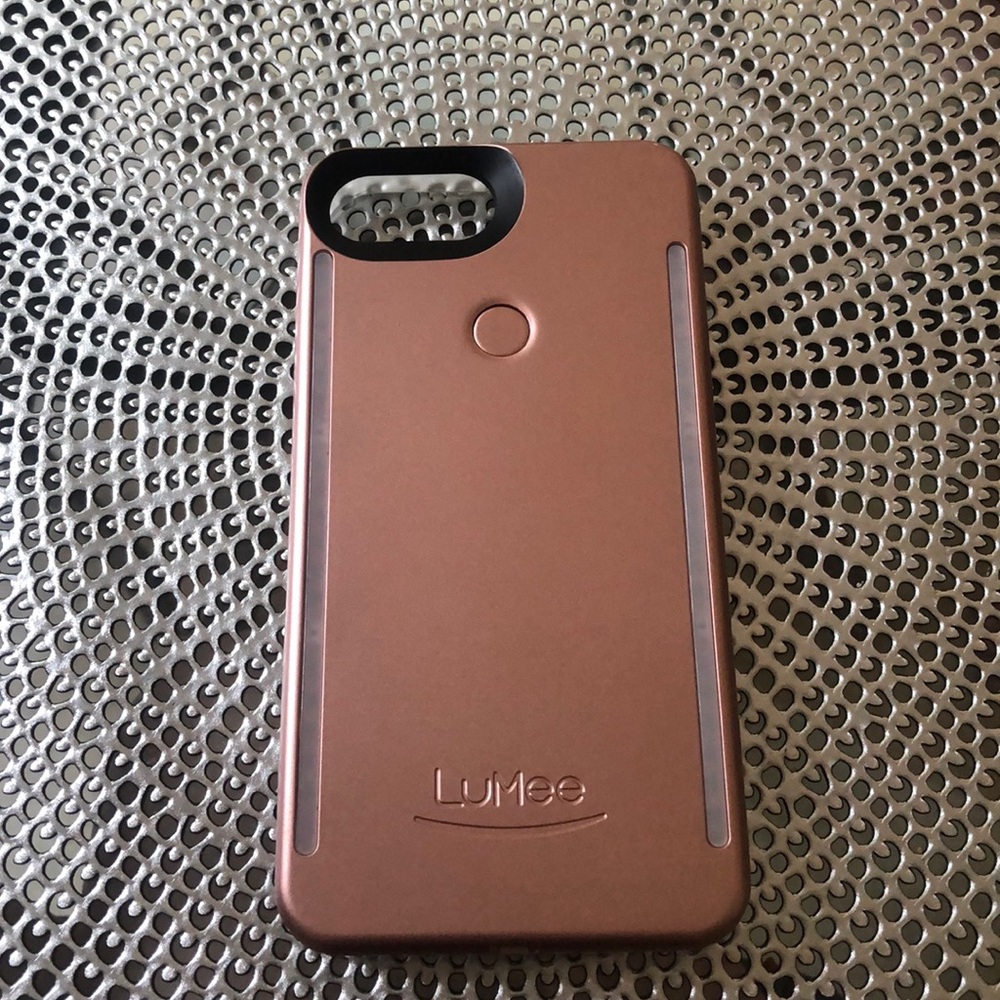 LuMee case